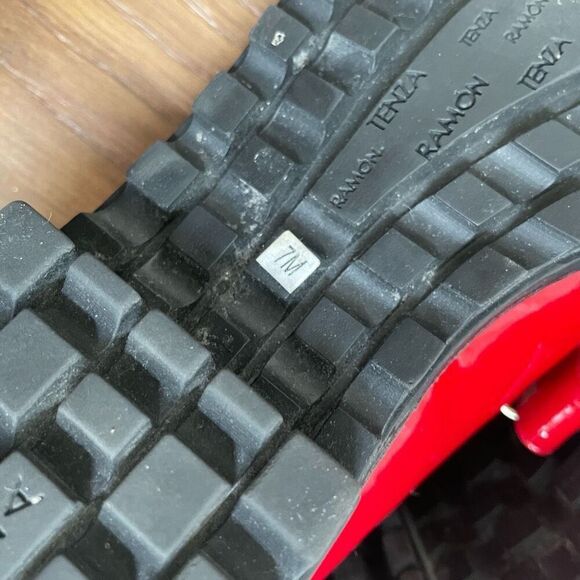 Ramon Tenza Red Patent Leather Mary Jane Lug Sole $250 7 - Picture 9 of 11